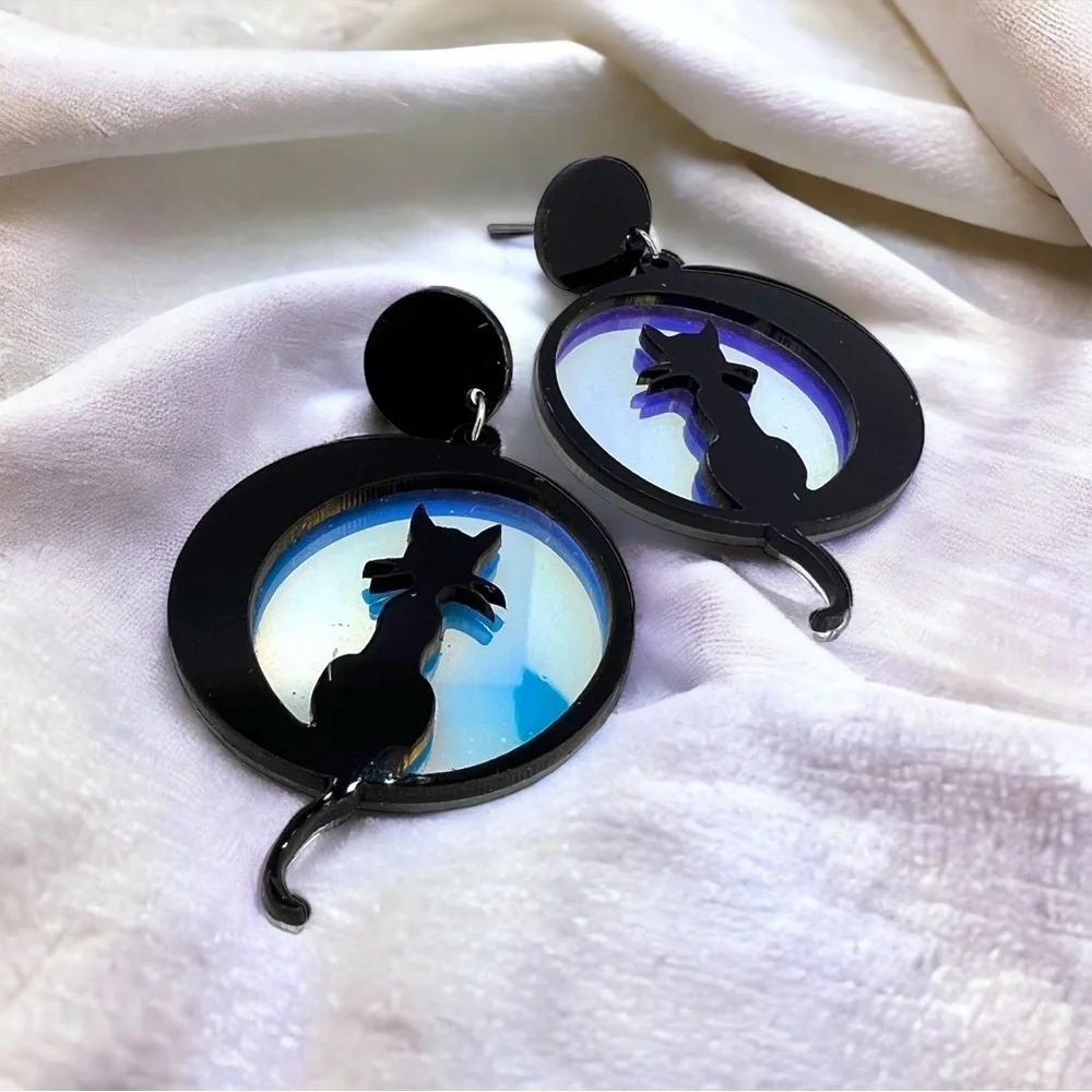 Enchanting Cat Moon Dangle Earrings - Perfect for Halloween Fun! 🎃 Brand New!
